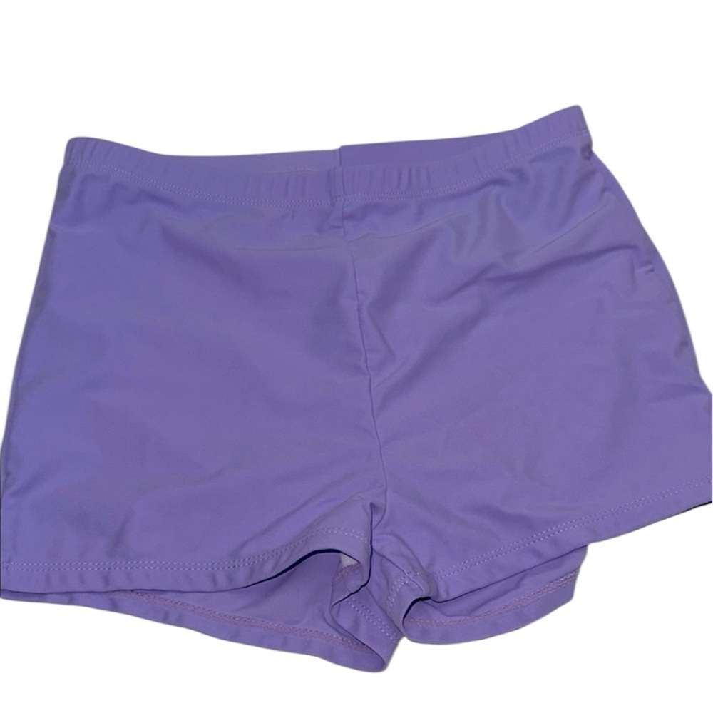 Purple Athletic Shorts with Stretchy Fabric size medium